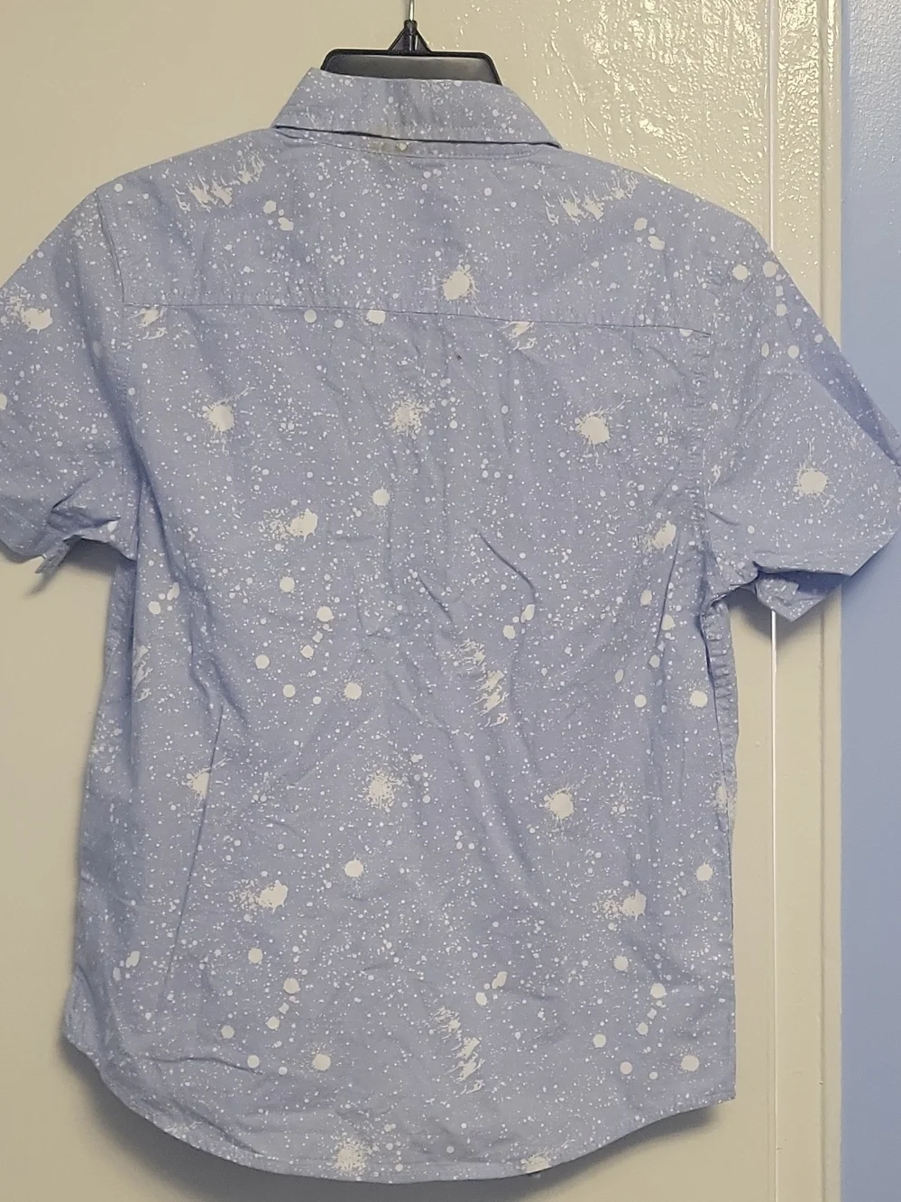 Gymboree Light Blue Short Sleeve Button-Down with White Splatter